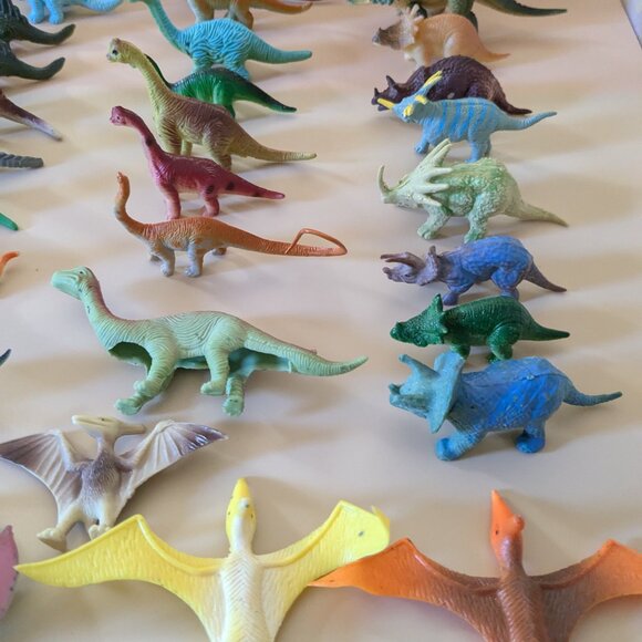 70+ Bundle of Rubber & Plastic Toy Dinosaurs - Picture 3 of 16